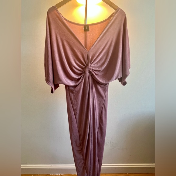Classy Dusty Pink stretchy mid-length dress - Picture 3 of 6